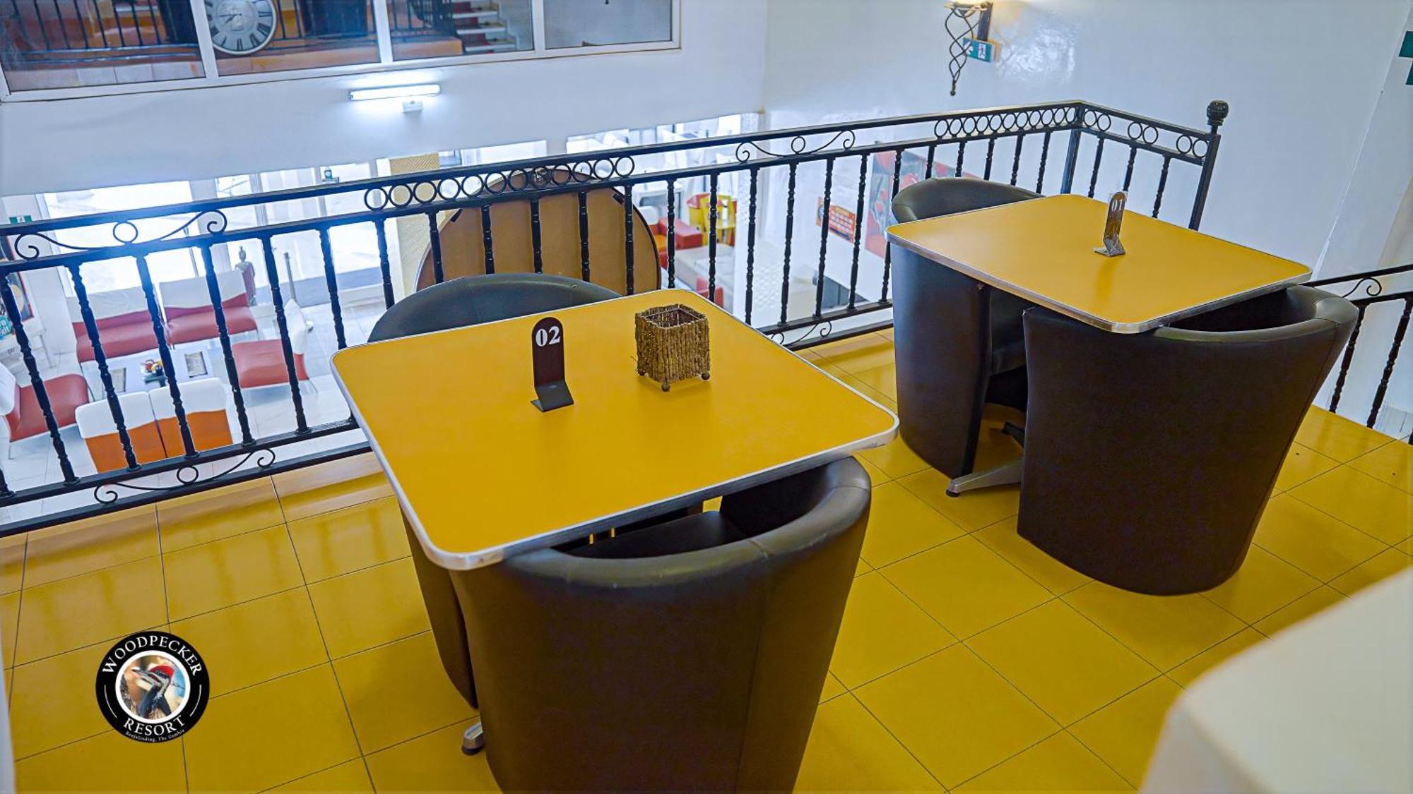 Woodpecker Resort Hotel Banjul Esterno foto