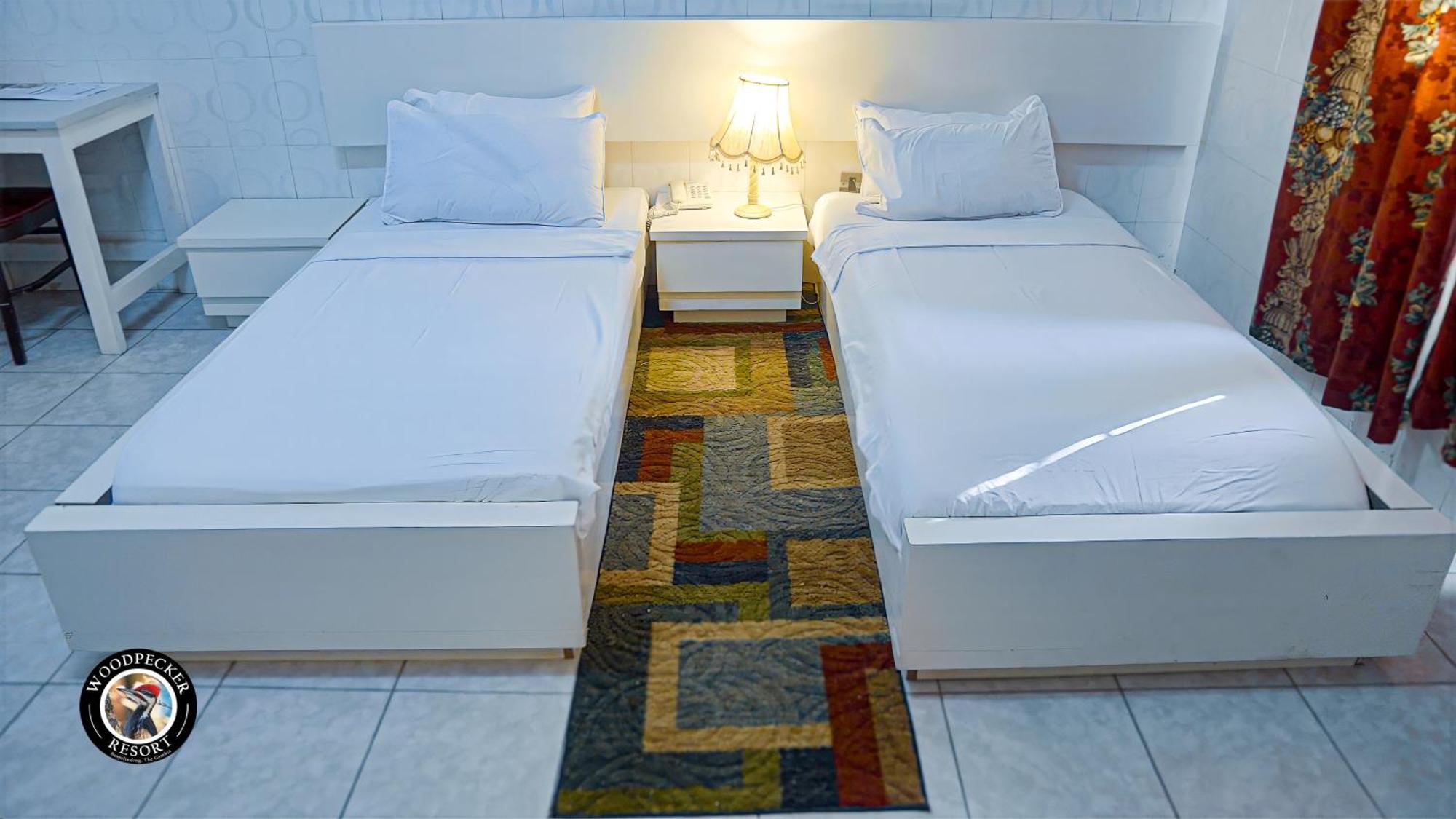 Woodpecker Resort Hotel Banjul Esterno foto